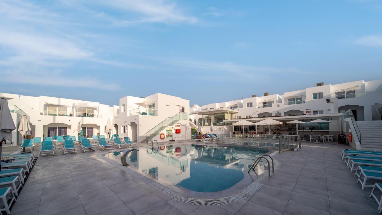 Guinate Club Apartamentos Puerto del Carmen  Bagian luar foto